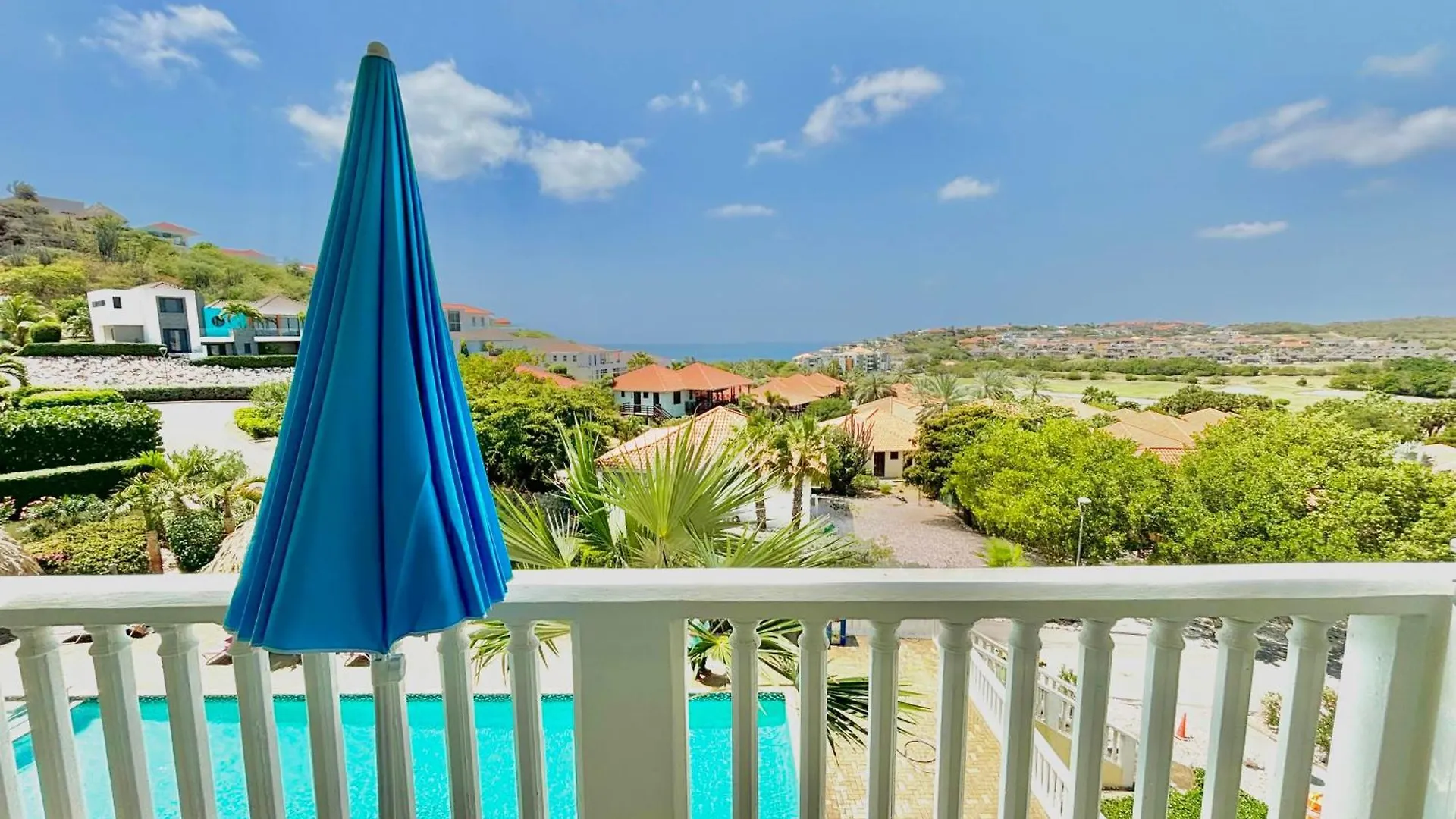 Modern Appartement Bij Zee Met Zwembad Op Blue Bay - Tripletree The Hill Dorp Dorp Sint Michiel