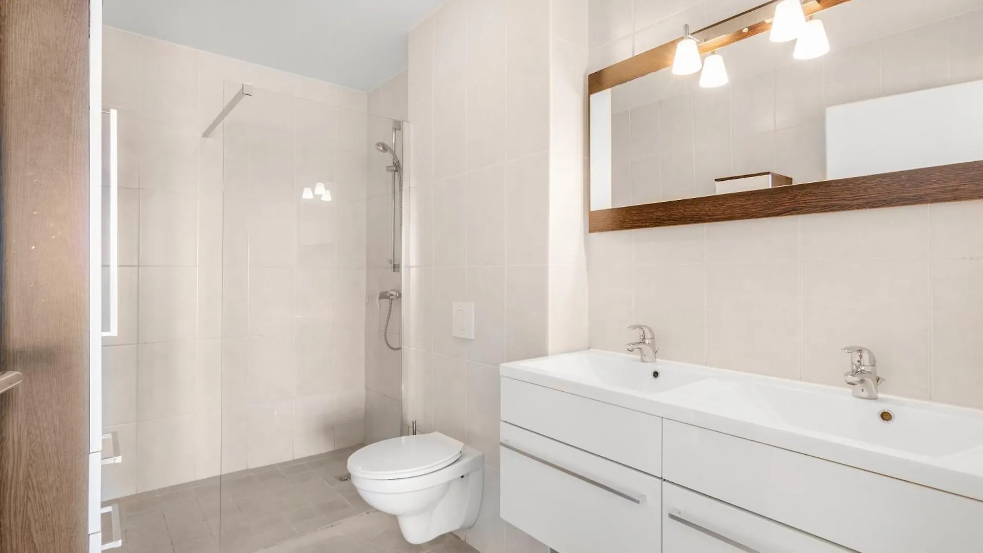 Apartment Modern Appartement Bij Zee Met Zwembad Op Blue Bay - Tripletree The Hill Dorp Dorp Sint Michiel Curaçao